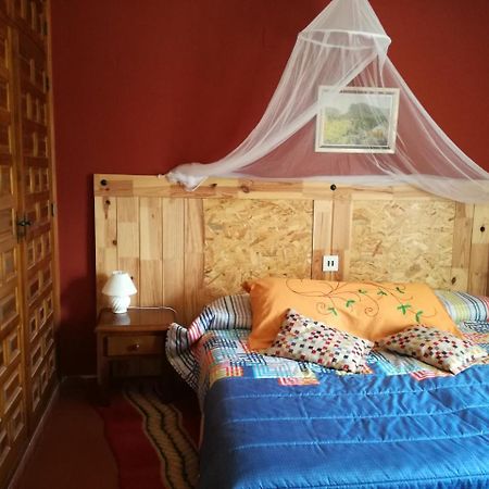 Hostal Del Tajo Peralejos de las Truchas Extérieur photo