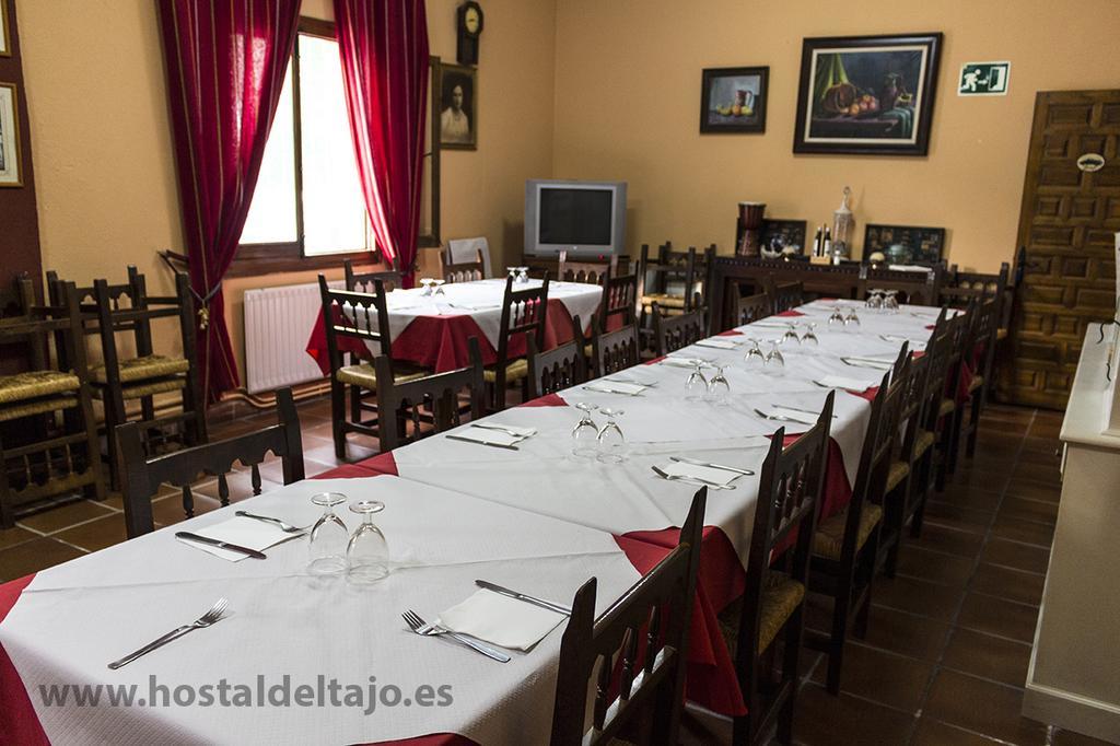 Hostal Del Tajo Peralejos de las Truchas Extérieur photo