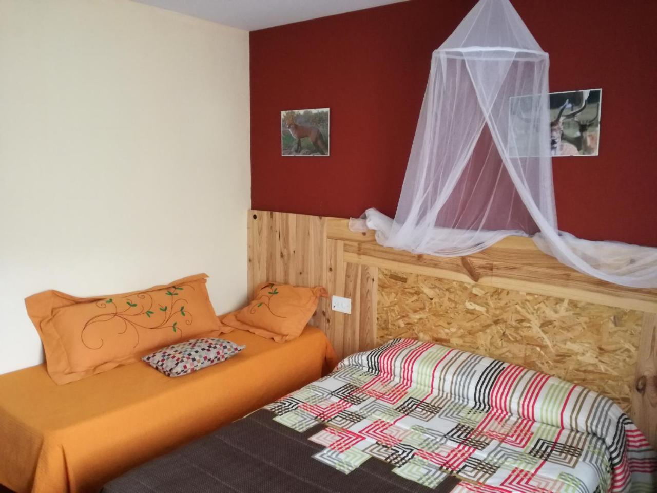 Hostal Del Tajo Peralejos de las Truchas Extérieur photo